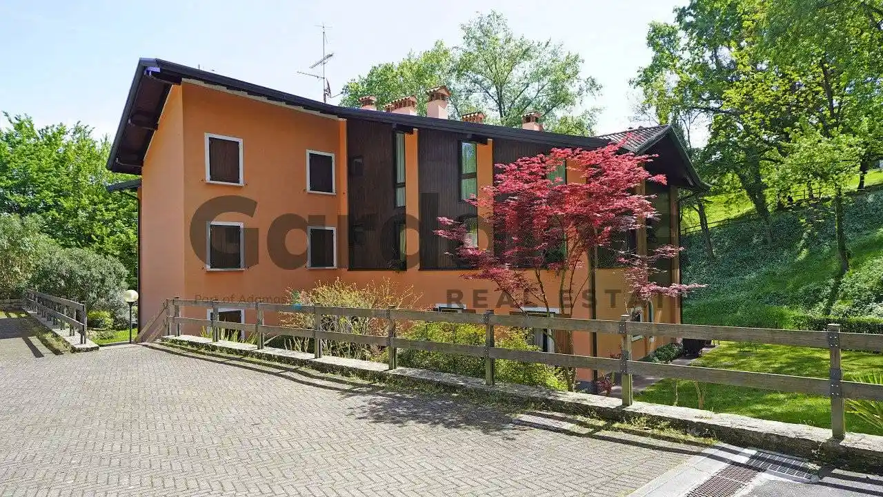 Appartamento in vendita a Soiano del Lago