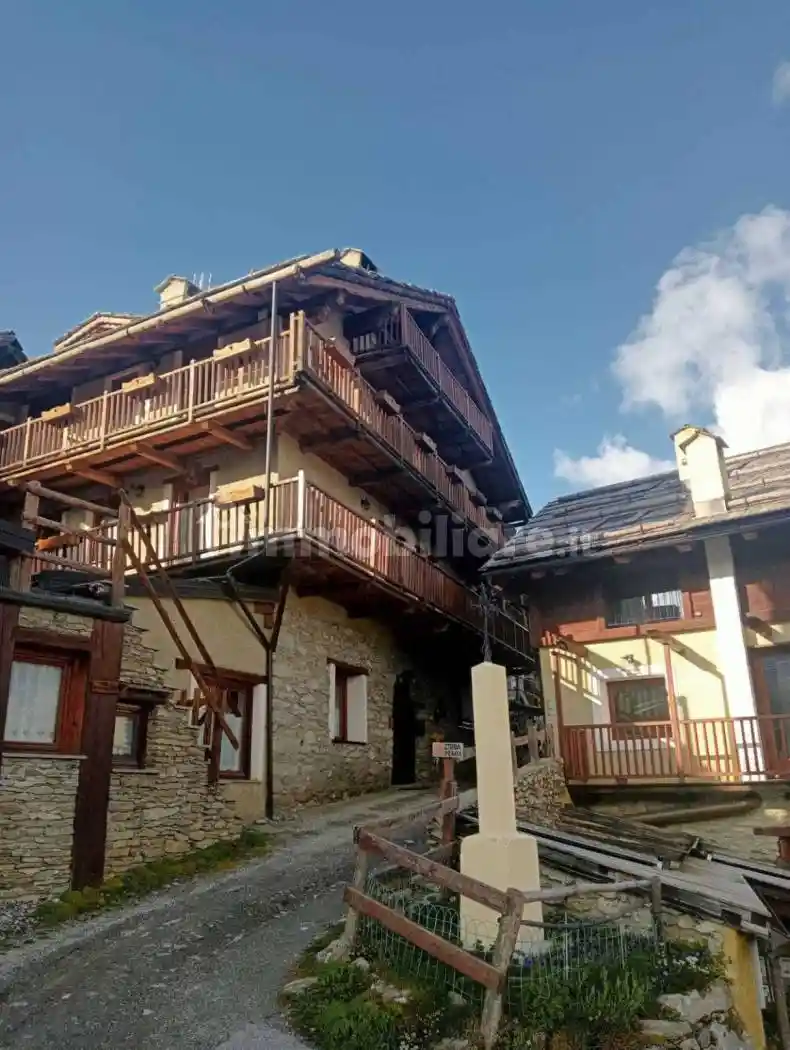 Appartamento in vendita a Pragelato