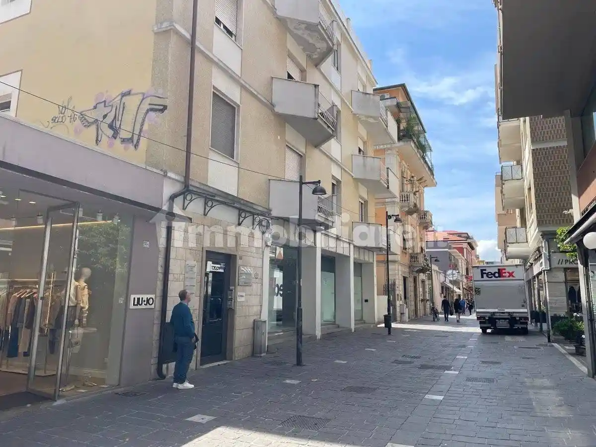 Trilocale via Trento, Piazza Salotto - Corso Umberto, Pescara - foto 3