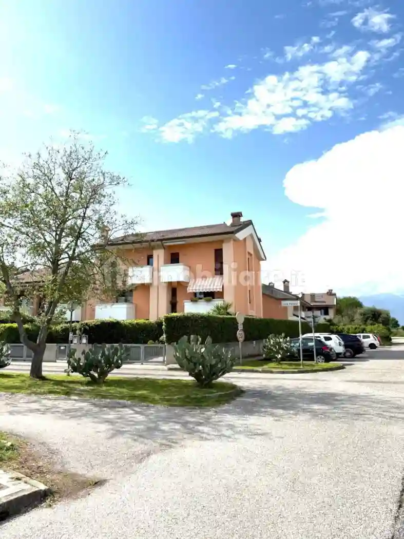 Villetta a schiera - foto 2