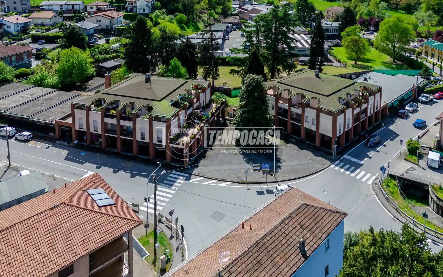 Palazzo - Edificio in vendita a Castelletto Sopra Ticino