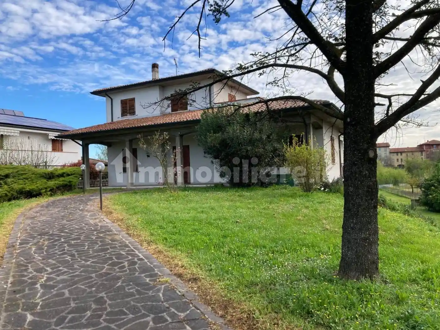 Villa in vendita a Mantova