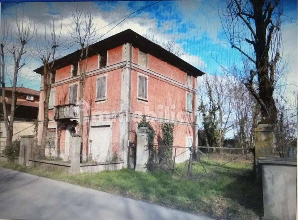 Casa indipendente in vendita a Castelfranco Emilia