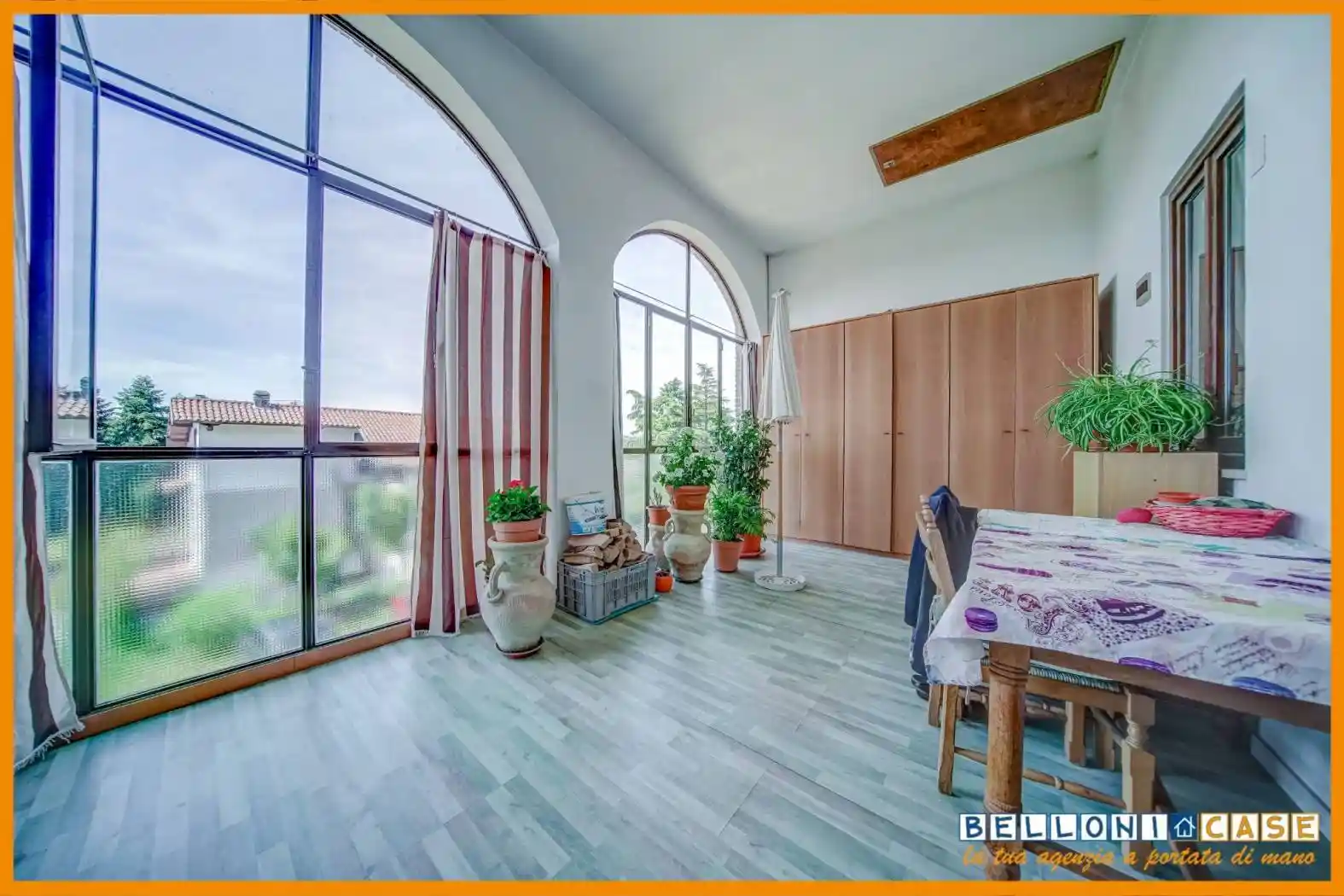 Casa indipendente in vendita a Varese