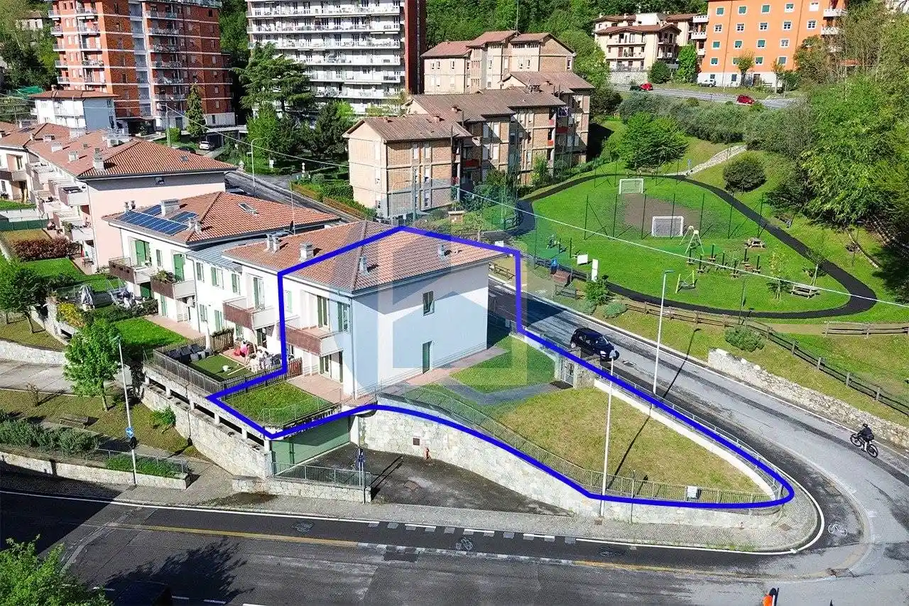 Villa in vendita a Lovere