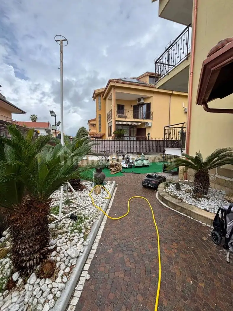 Villa in vendita a Giugliano in Campania