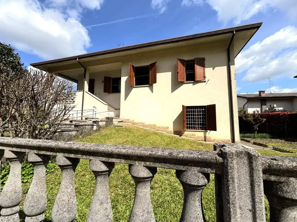 Villa in vendita a Borgo Virgilio