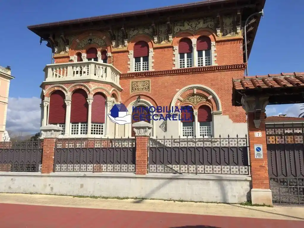 Villa in vendita a Massa