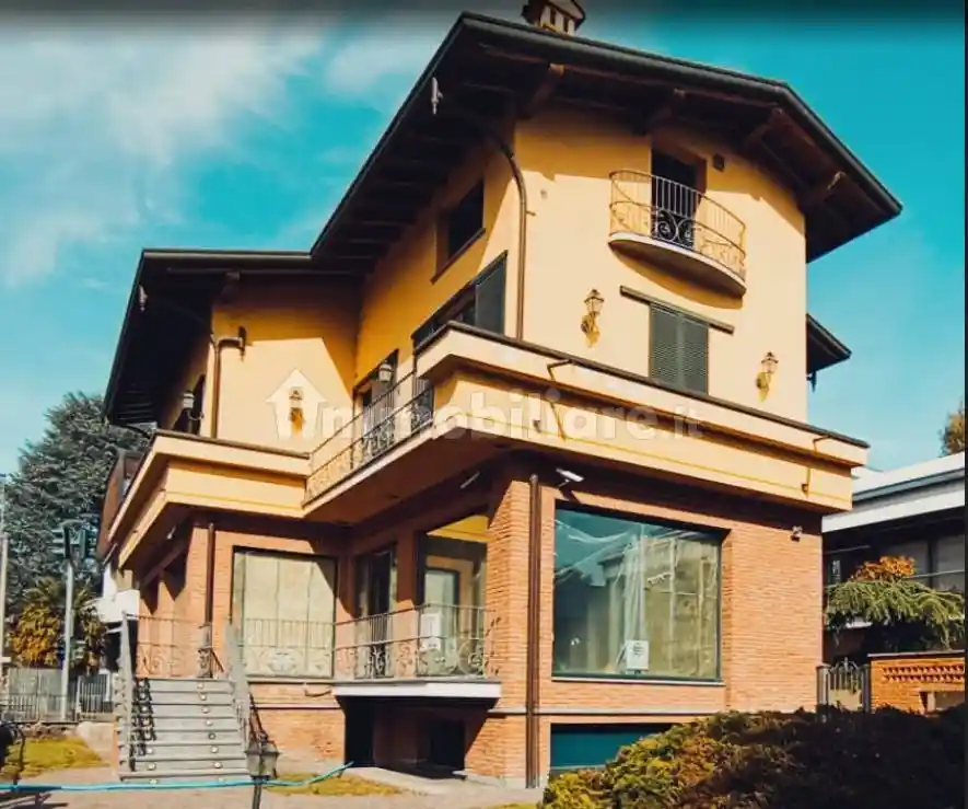 Appartamento in vendita a Cabiate