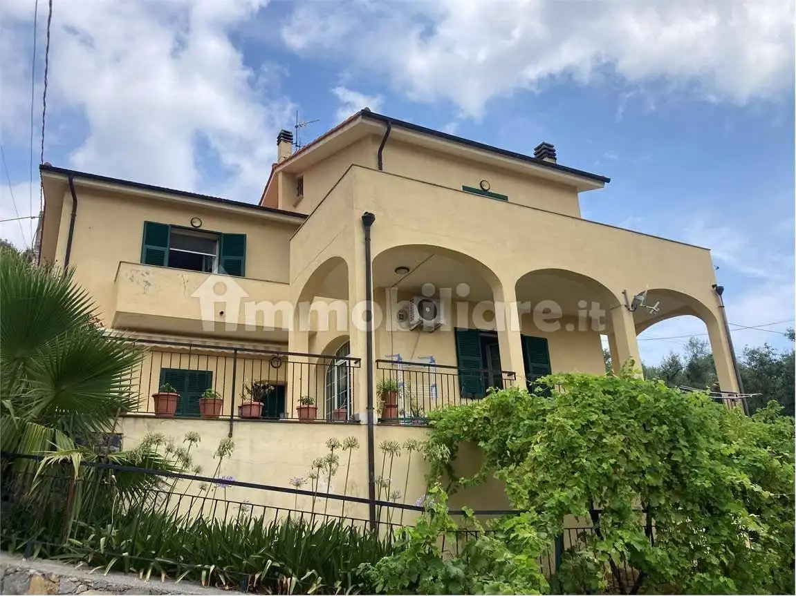 Villa in vendita a Arnasco