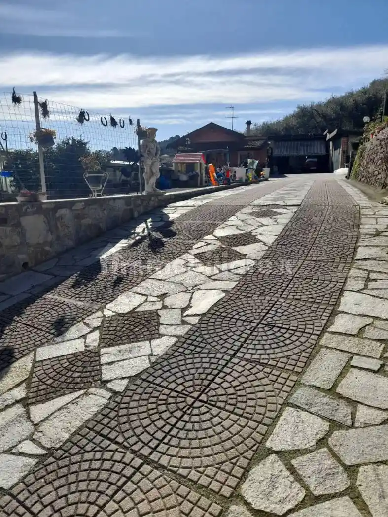 Villa in vendita a Imperia