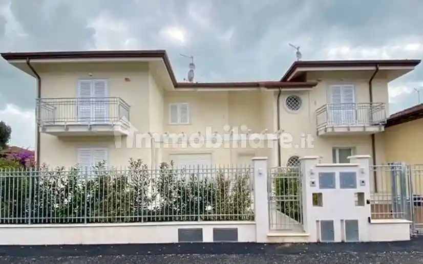 Villa in vendita a Pietrasanta