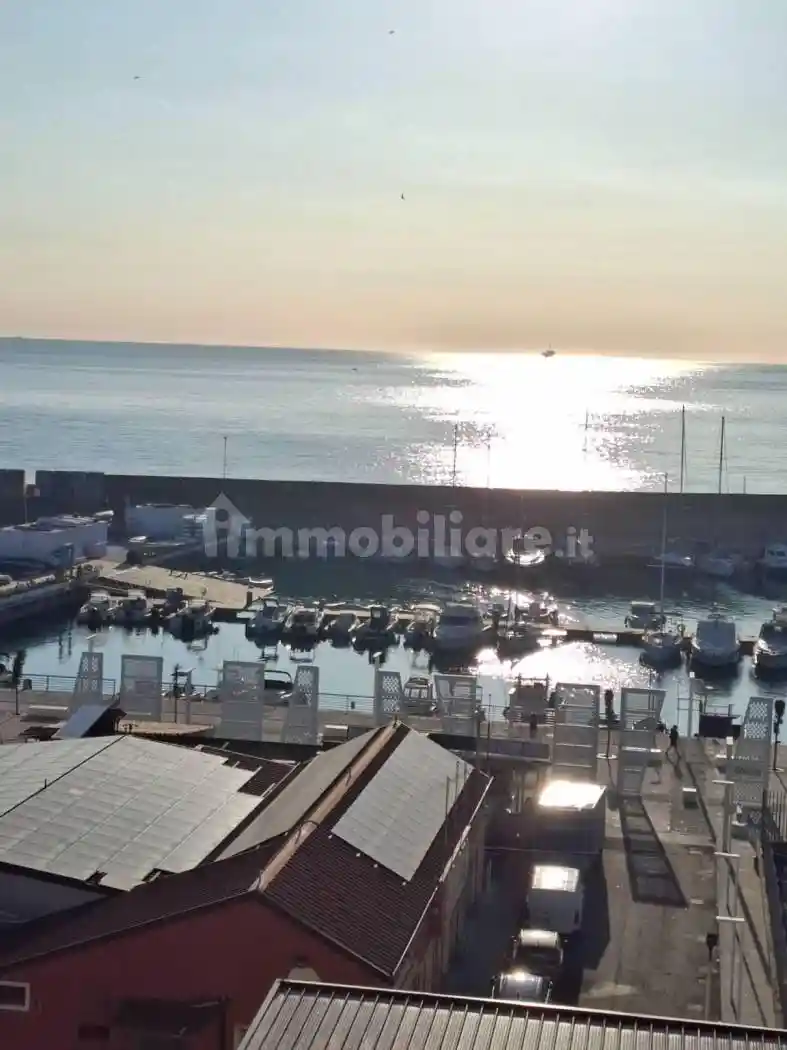 Appartamento via Renato Geremicca 24, Centro, Crotone - foto 2