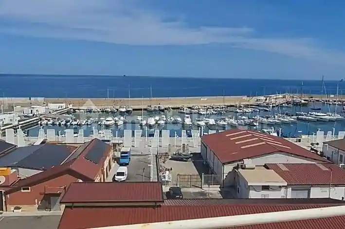 Appartamento via Renato Geremicca 24, Centro, Crotone - foto 3