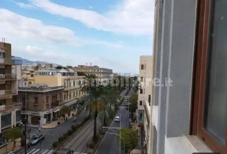 Quadrilocale viale San Martino, Quartiere Lombardo, Messina - foto 3