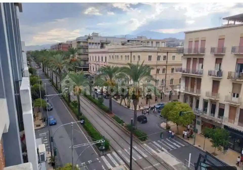 Quadrilocale viale San Martino, Quartiere Lombardo, Messina - foto 4