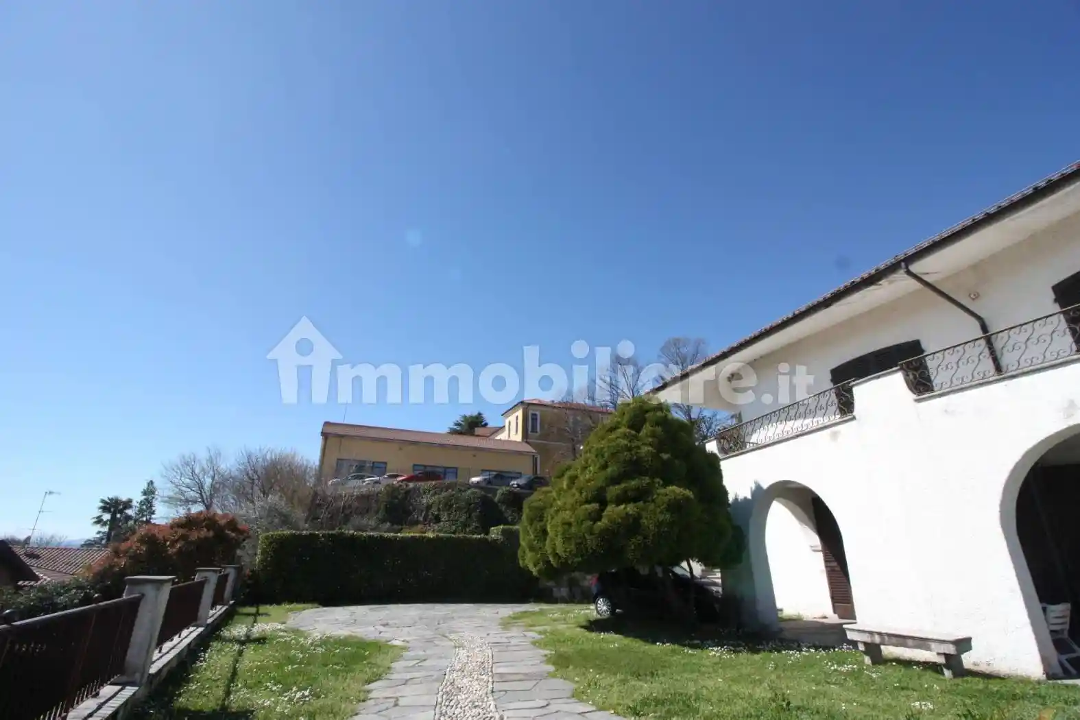 Villa unifamiliare, buono stato, 542 m², Comerio - foto 3