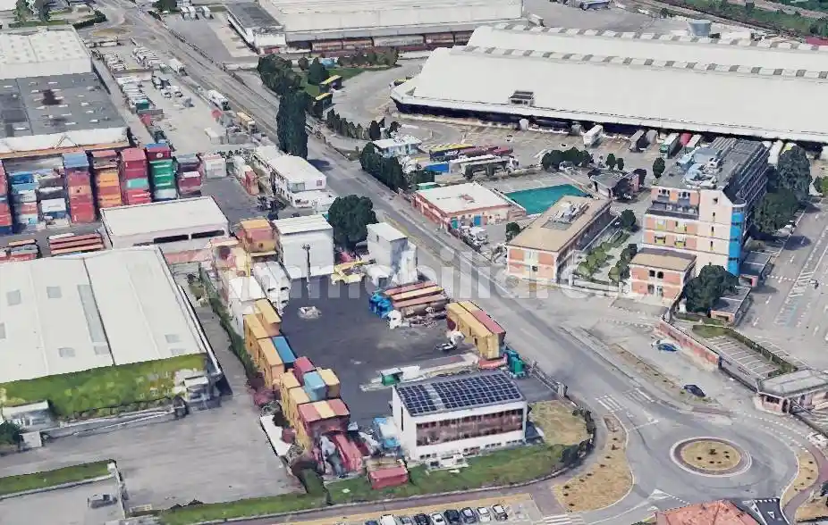 Palazzo - Edificio in vendita a Pioltello