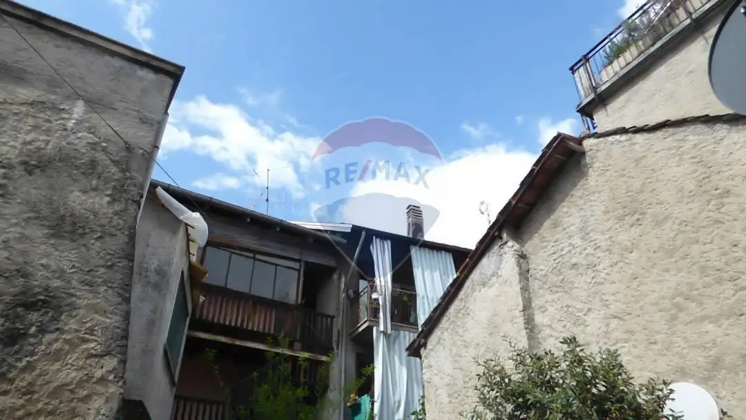 Trilocale via Engolini, Agra - foto 2