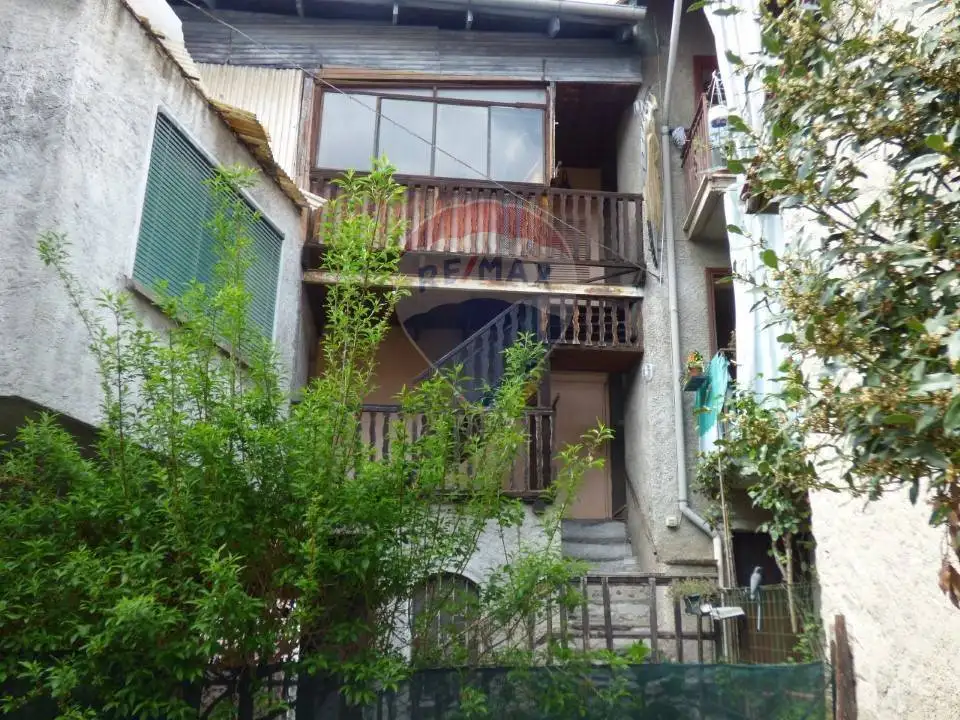 Trilocale via Engolini, Agra - foto 3