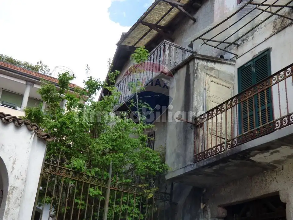 Trilocale via Engolini, Agra - foto 4