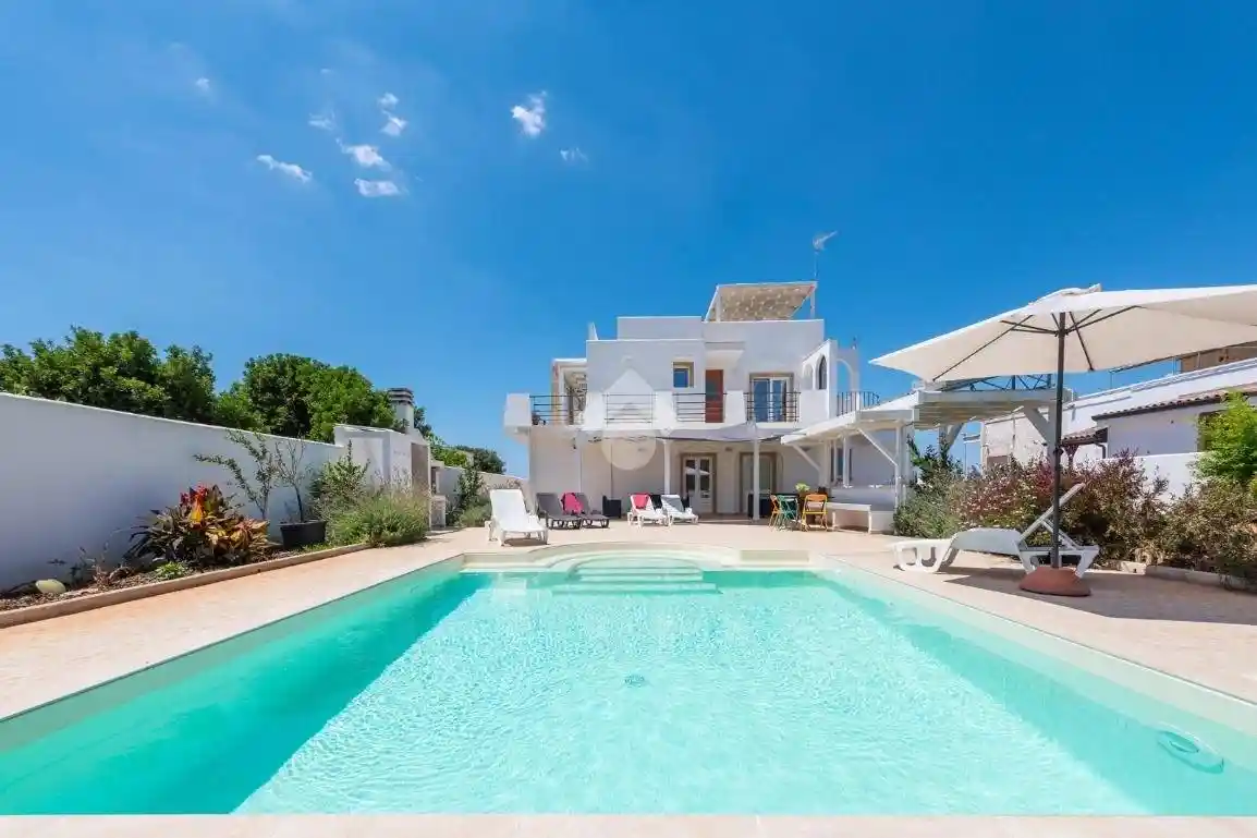 Villa in vendita a Racale