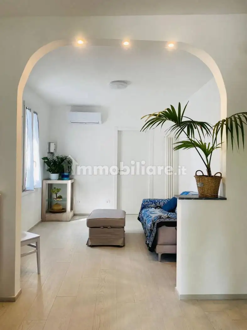 Appartamento in affitto a Massa