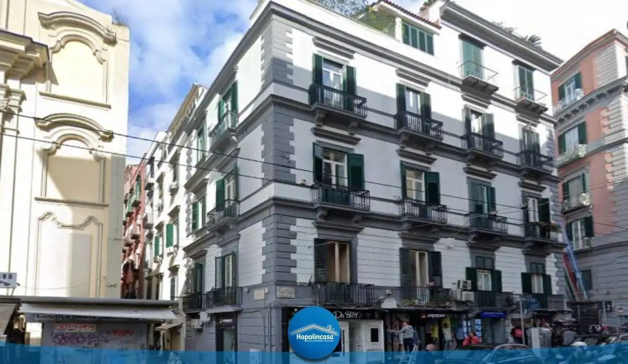 Appartamento in vendita a Napoli