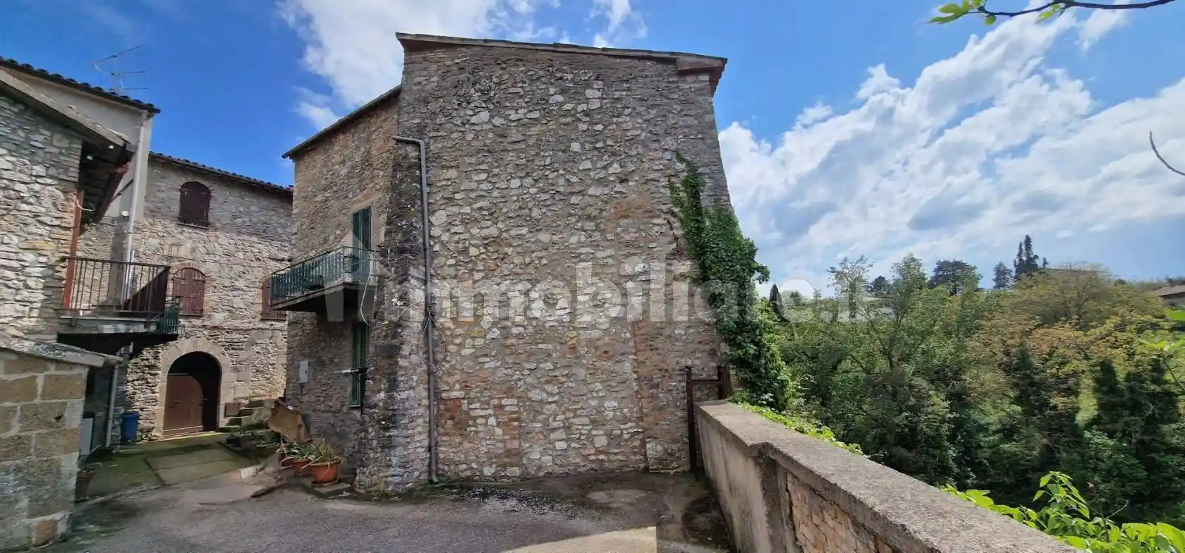 Appartamento in vendita a Massa Martana