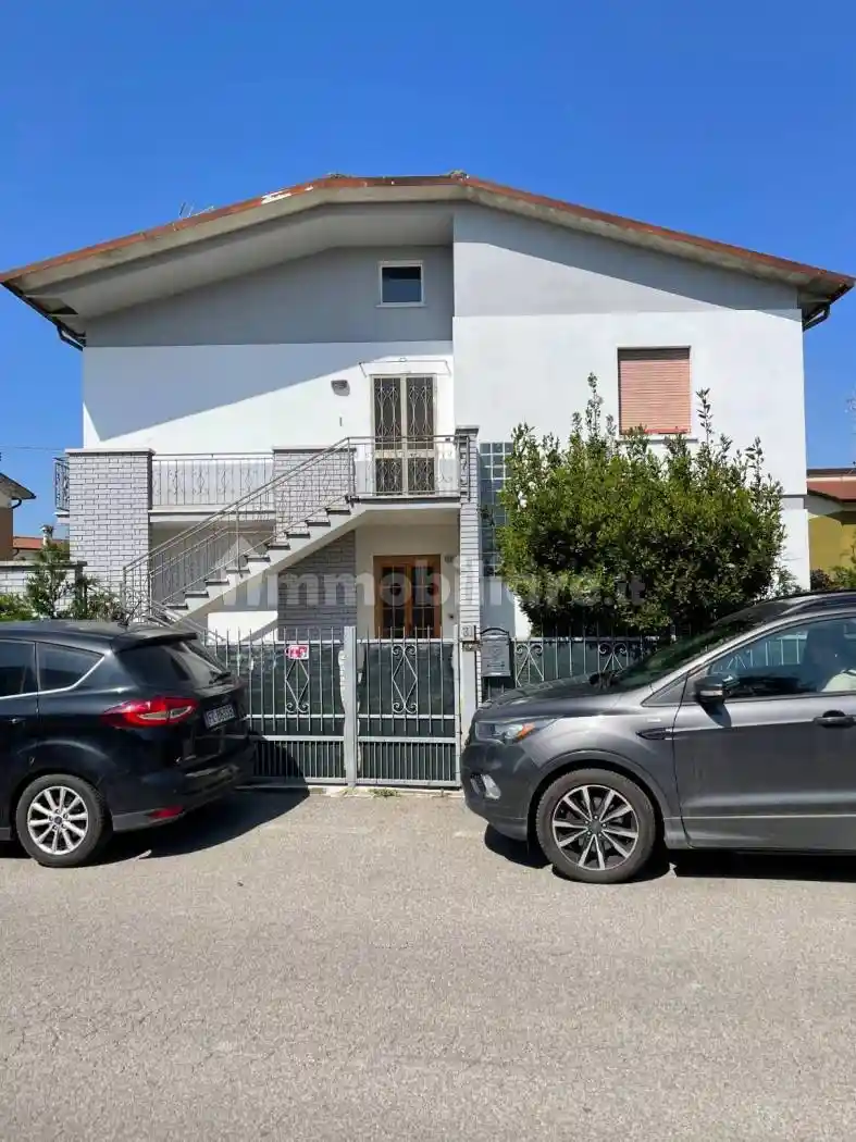 Villa in vendita a Goito