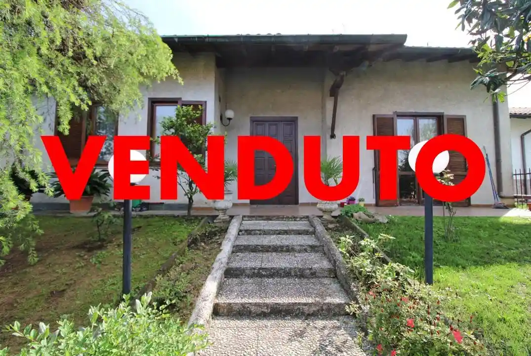 Villa in vendita a Arluno