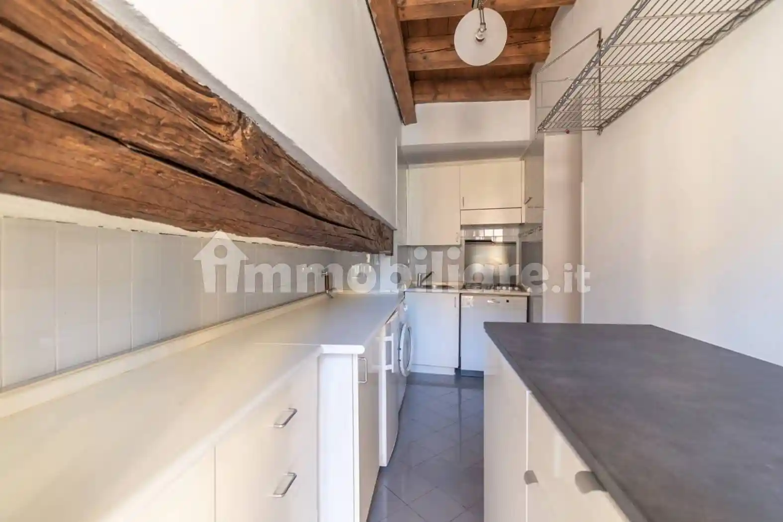 Bilocale piazza della Loggia 9, Castello - Via Musei, Brescia - foto 4