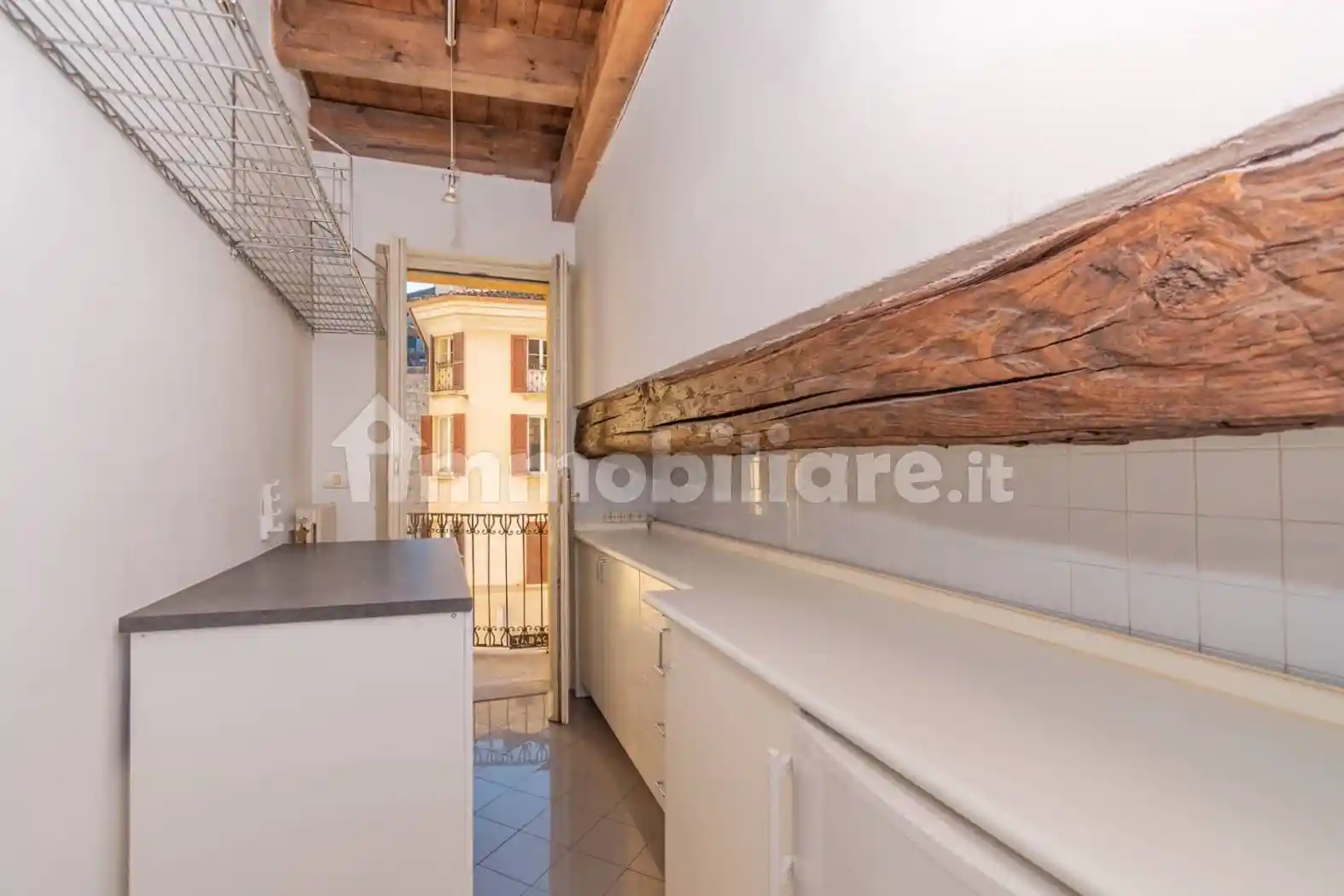 Bilocale piazza della Loggia 9, Castello - Via Musei, Brescia - foto 5