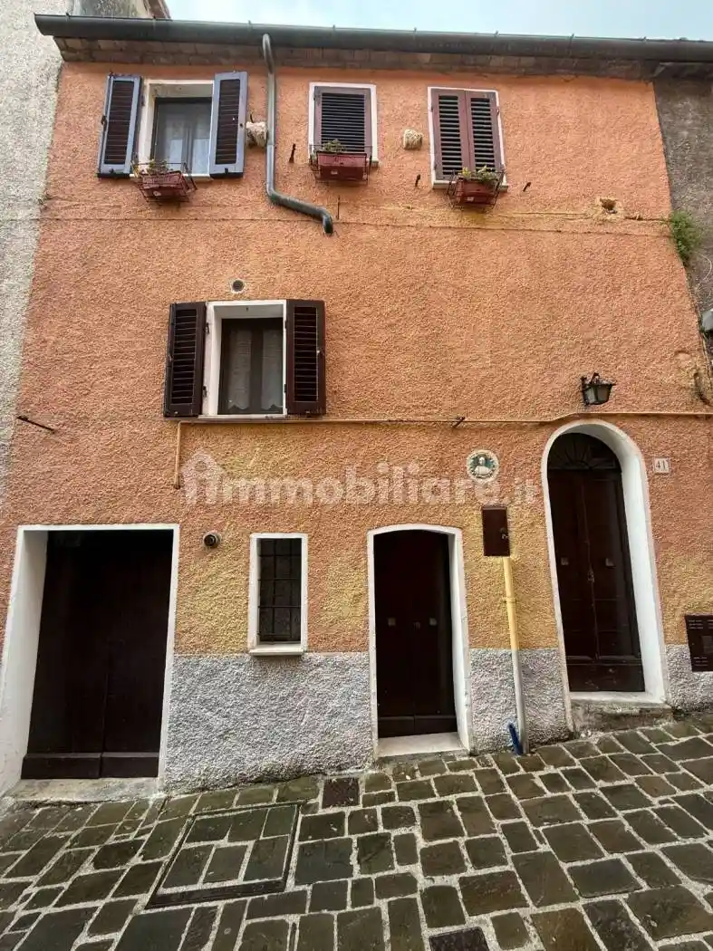 Casa indipendente in vendita a Gualdo Tadino