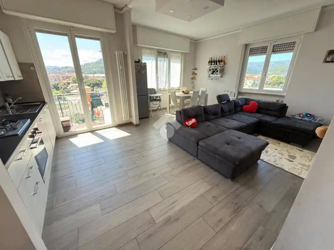 Appartamento in vendita a Albisola Superiore