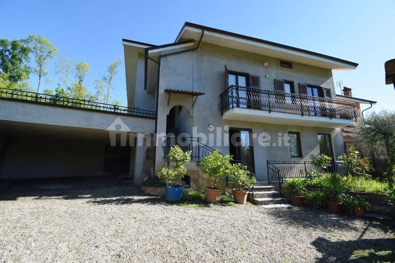 Villa in vendita a Roletto