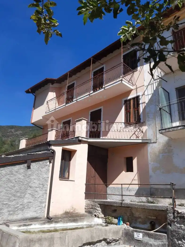 Rustico - Casale in vendita a Pornassio