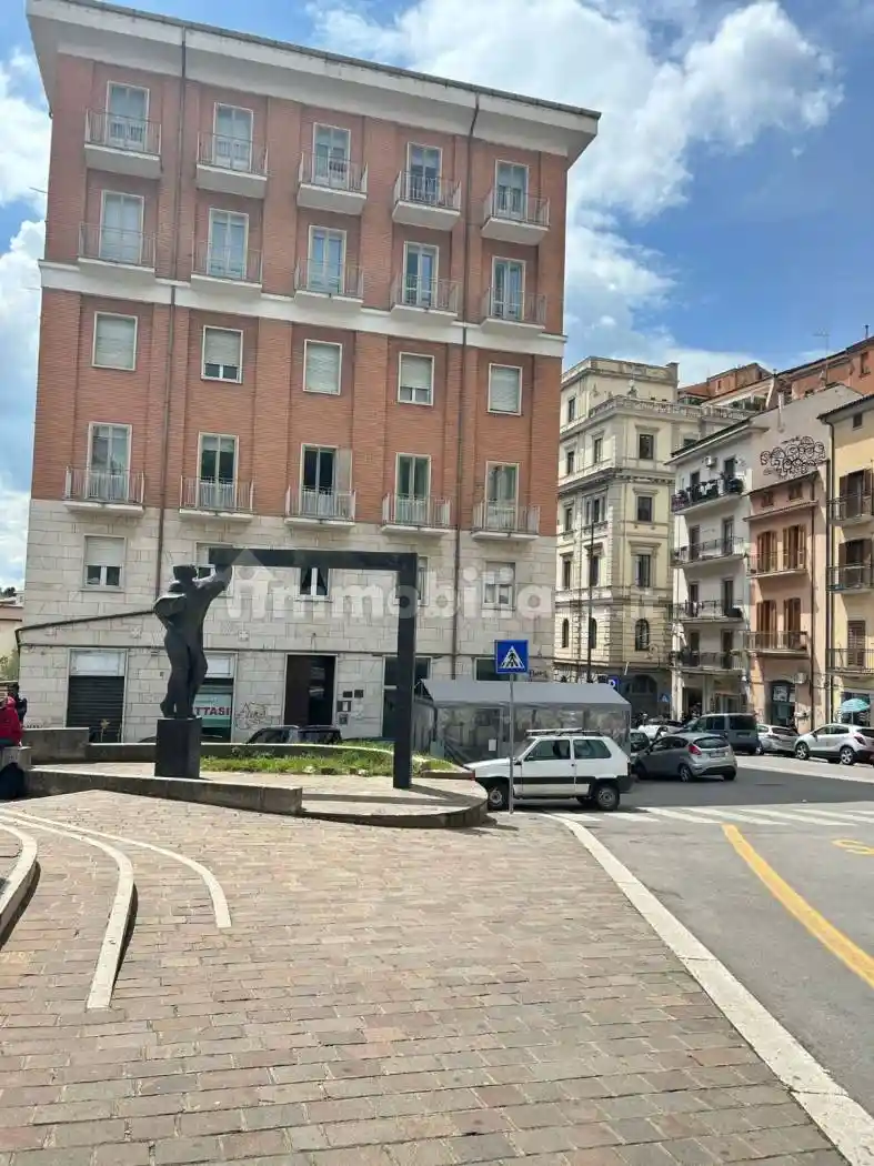Bilocale piazza Vittorio Emanuele II, Centro, Potenza - foto 2