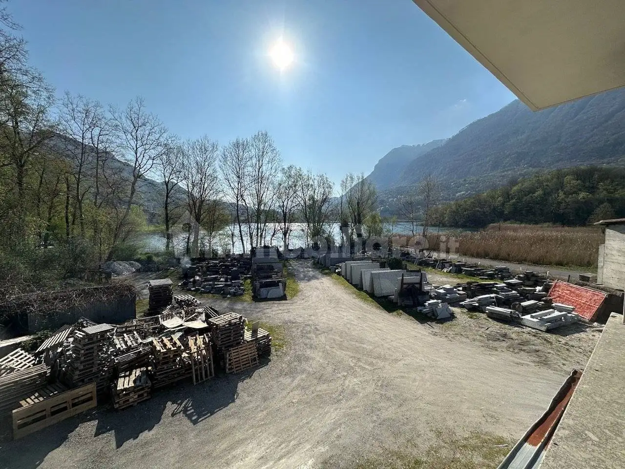 Rustico - Casale in vendita a Carlazzo