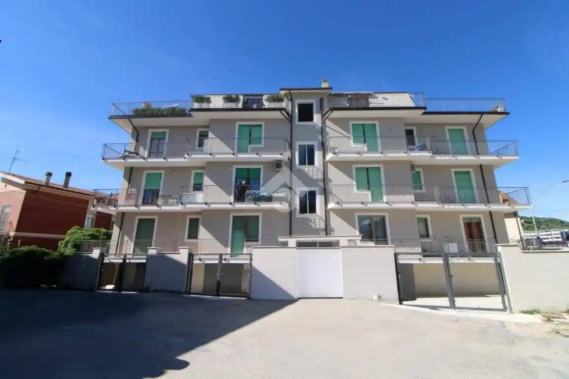 Trilocale via delle Napee 9, Centro, Francavilla al Mare - foto 3