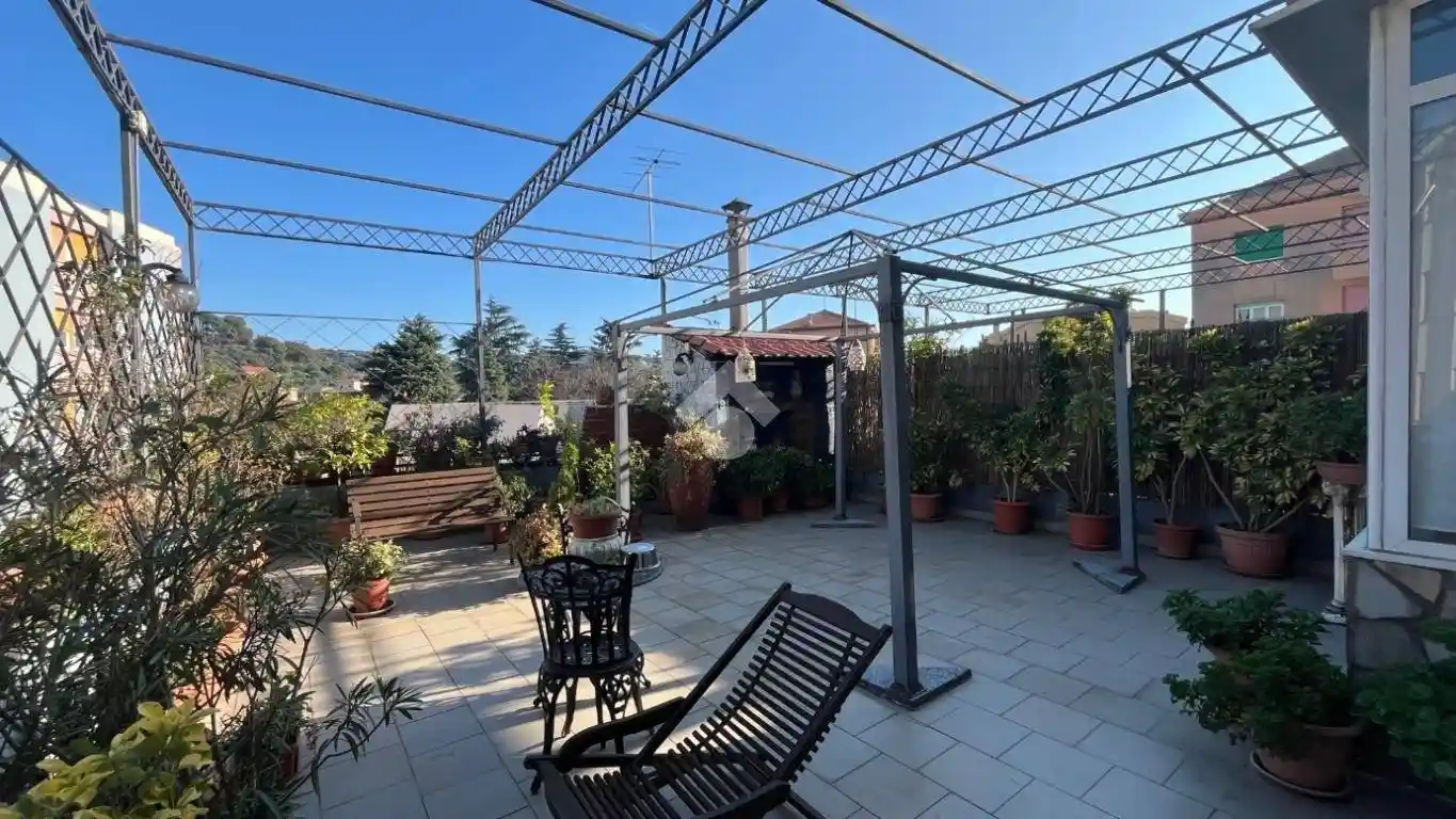 Appartamento in vendita a Albisola Superiore