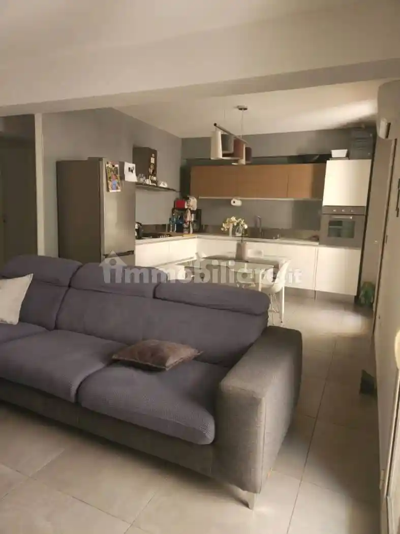 Appartamento in vendita a Aci Catena