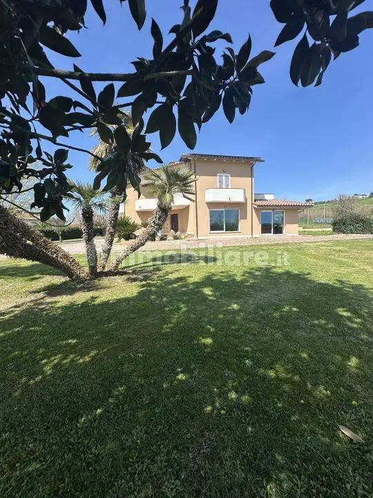 Villa in vendita a Sant'Omero