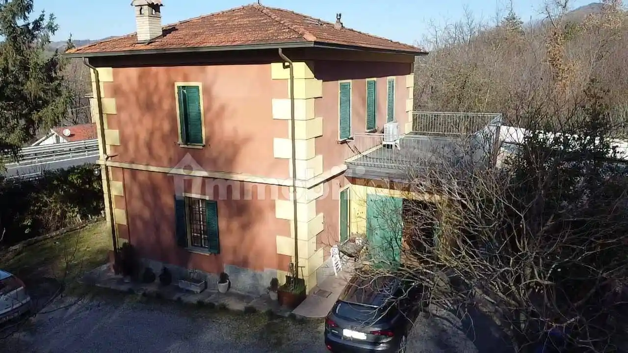Villa in vendita a Fornovo di Taro