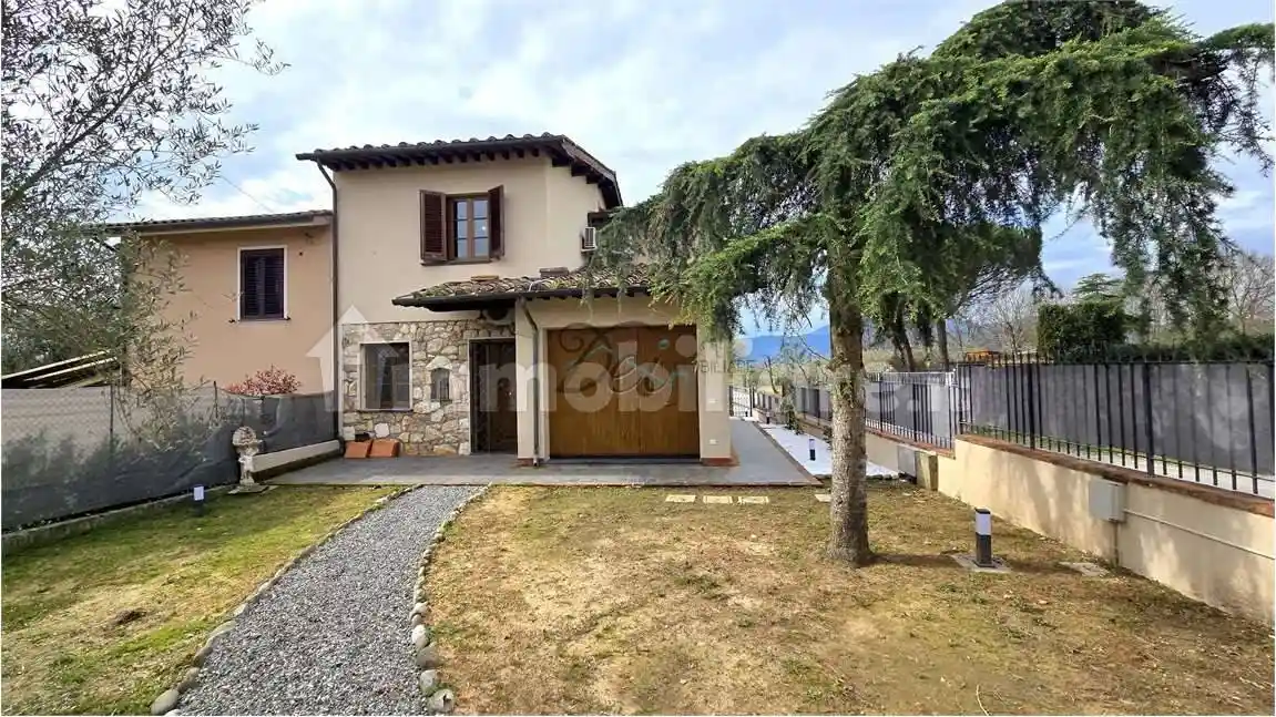 Villa in vendita a Altopascio