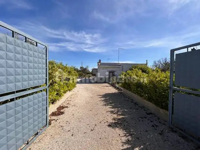 Villa in vendita a Brindisi