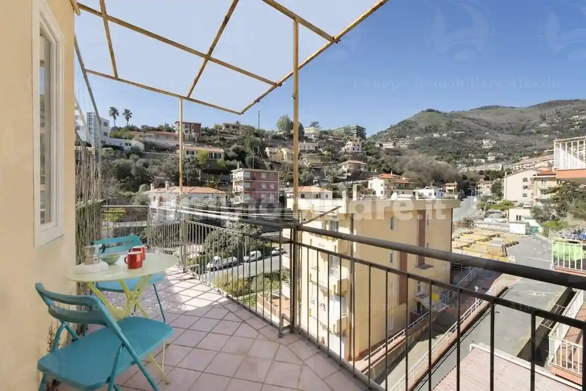 Appartamento in vendita a Alassio