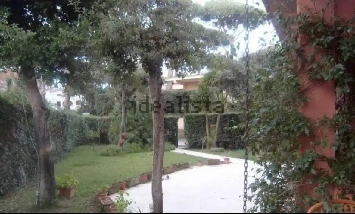 Villa in vendita a Fiumicino