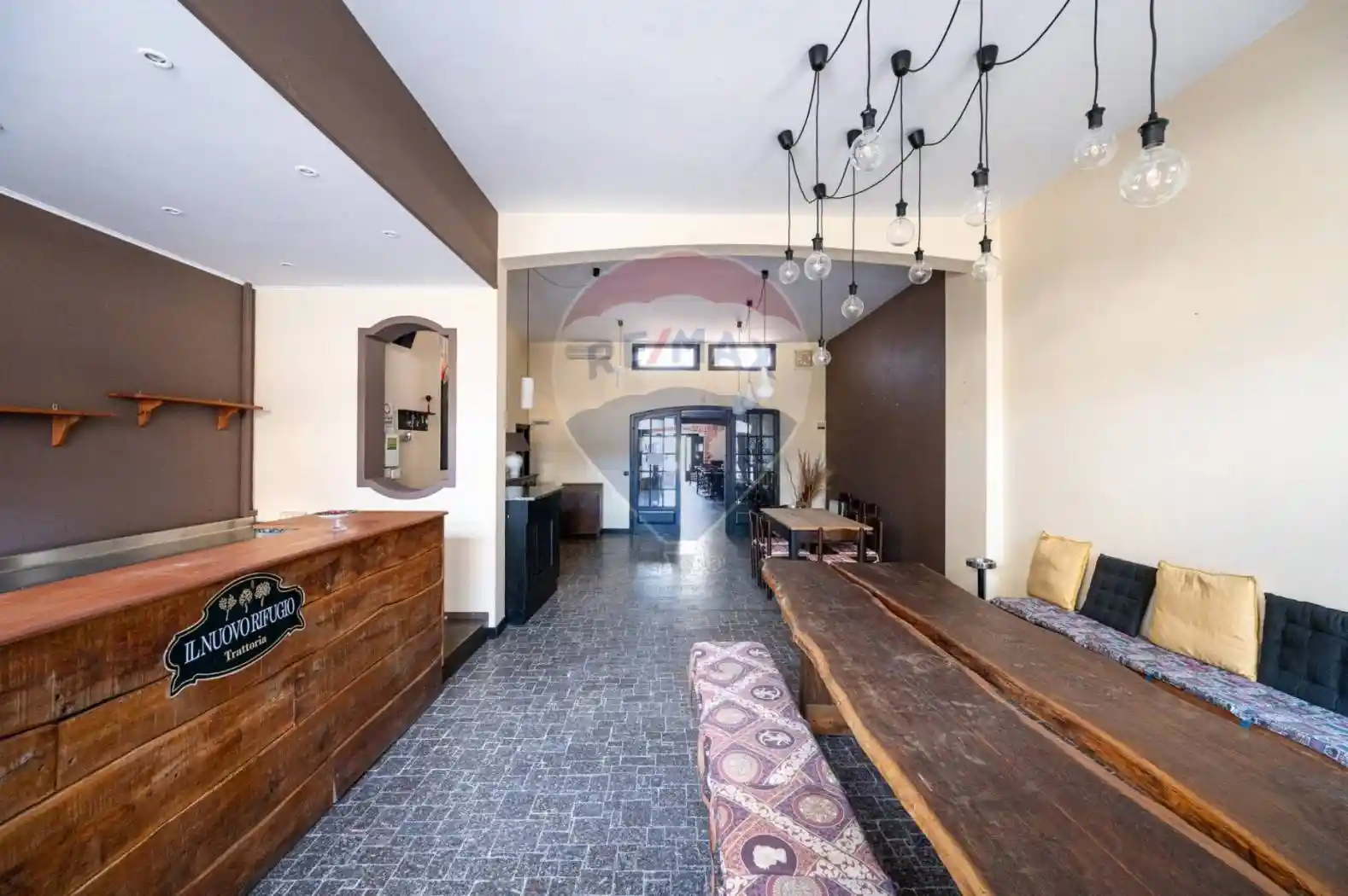 Palazzo - Edificio in vendita a Viadana