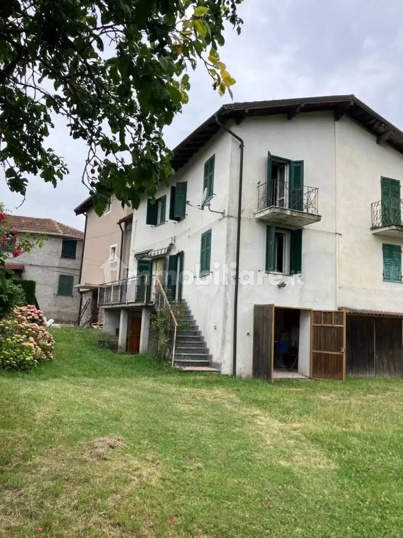 Casa indipendente in vendita a Roccaforte Ligure